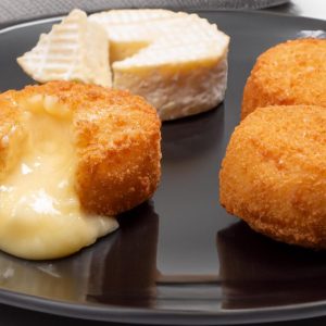 Queso camembert frito